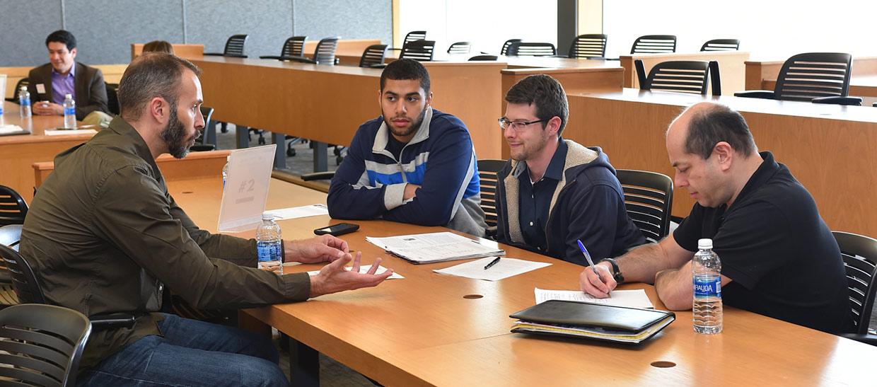 学生s meeting with a representative